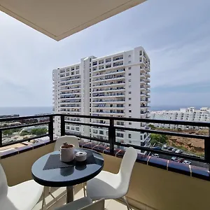 https://cozy-aprtmnt-with-ocean-view.in-canary-islands.com